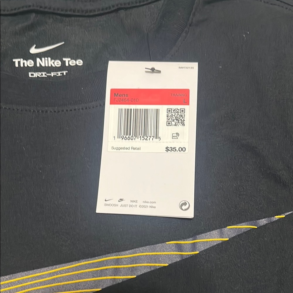 Nike Black T-Shirt with Gold Logo - Picture 4 of 6